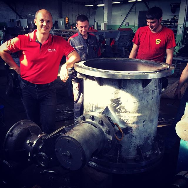 the guys from AMK and big valve| photo